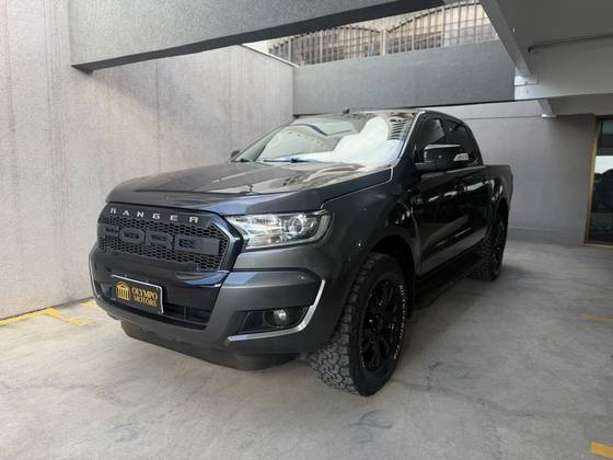 FORD RANGER 3.2 XLT 4X4 CD 20V DIESEL 4P AUTOMÁTICO FORD RANGER 3.2 XLT 4X4 CD 20V DIESEL 4P AUTOMÁTICO